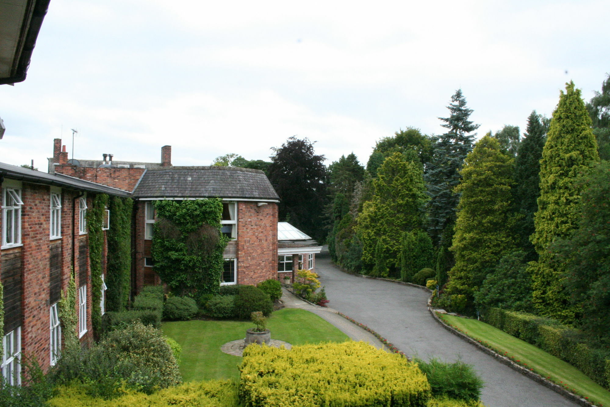 The Stanneylands Hotel Wilmslow Exterior photo